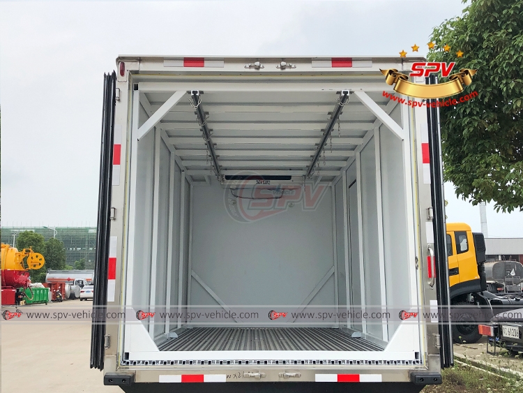Refrigeration Truck FOTON - B Refrigeration Truck FOTON - B